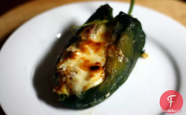Chile rellenos la cuptor cu porumb și cremă