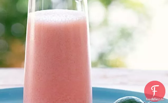 Guava de ananas (Feijoa) și Smoothie de căpșuni