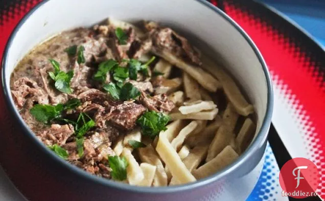 Slow Cooker Carne De Vită Stroganoff