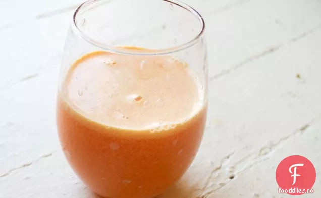 Suc De Portocale Cu Sânge De Păstârnac De Ananas