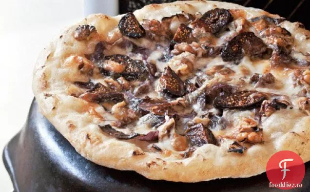 Gatiti cartea: Fig, Taleggio, și Radicchio Pizza