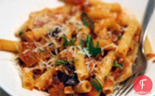 Cina in seara asta: Spaghetti all ' Amatriciana
