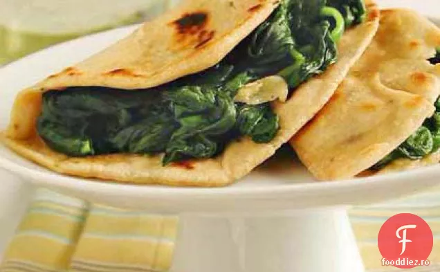 Piadini cu verdeață de usturoi