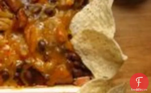 Curcan afumat și nachos de fasole