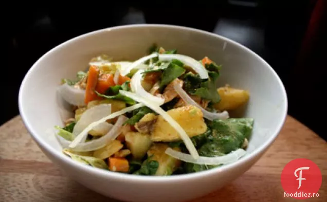 Cina în seara asta: salată de pui, cartofi și Chipotle