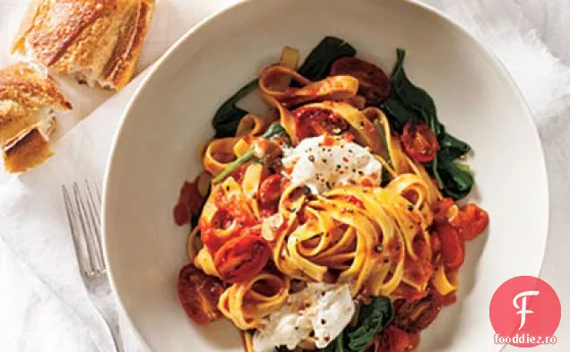 Fettuccine cu roșii arse, spanac și Burrata