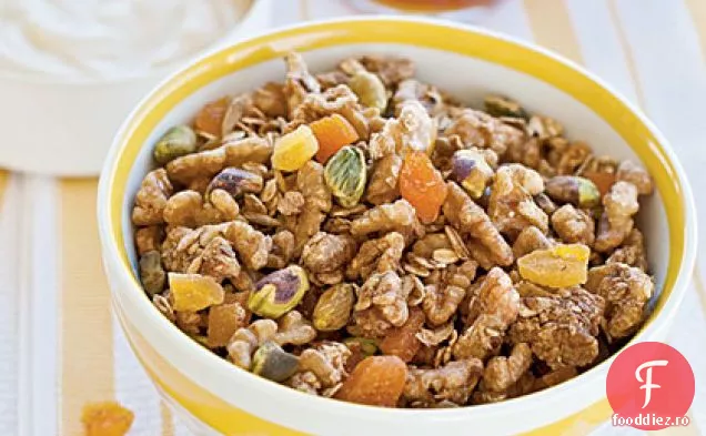 Granola Cu Piersici Cu Nuci