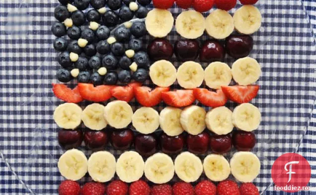 Salată De Fructe Cu Steag American