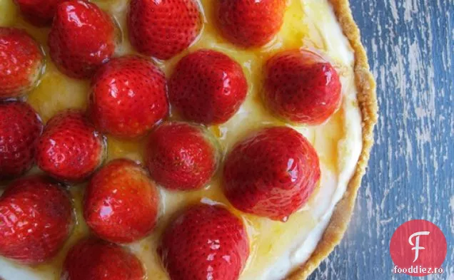 Cheesecake Cu Căpșuni Fără Coacere
