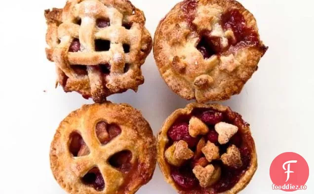 Mini Plăcinte Cu Cireșe Dulci