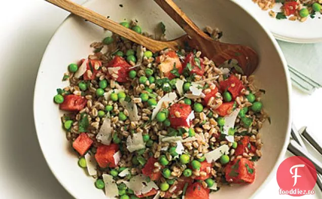 Salată de mazăre de vară, pepene verde și Farro
