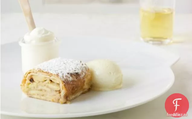 Strudel Ușor De Mere