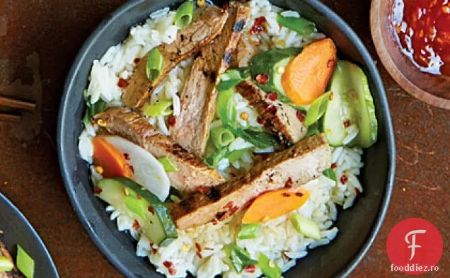 Carne de porc marinată cu nucă de cocos cu orez (Bai Sach Chrouk)