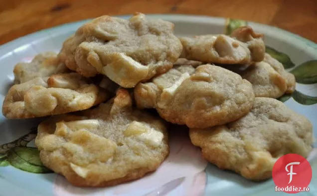 Cookie-Uri De Macadamia Cu Ciocolată Albă