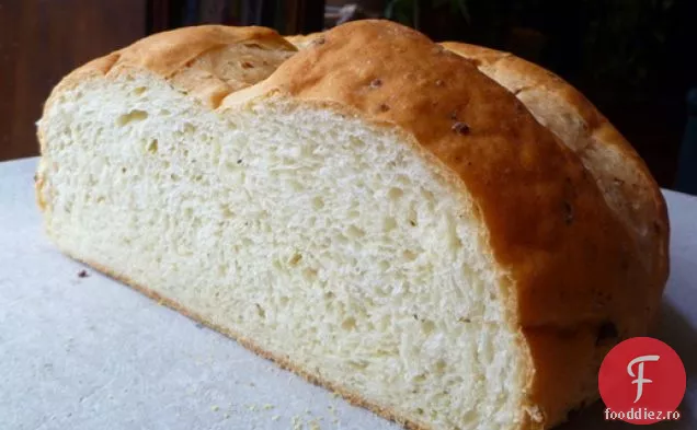Coacerea pâinii: Feta și pâine cu ierburi