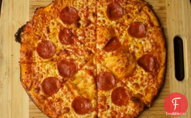 Pizza Crocantă În Stil Bar