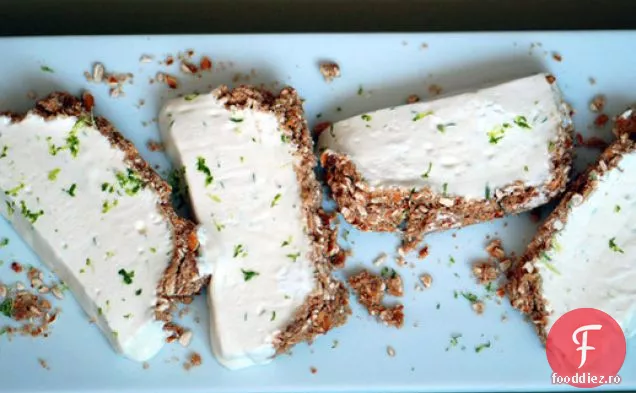 Semifreddo de var cu crustă de covrig