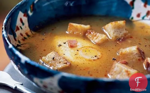Sopa de Ajo Castellana (supă de usturoi castiliană)