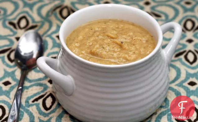 Supă Robustă De Cheddar De Legume