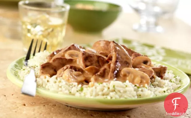 Carne De Vită Și Ciuperci Dijon