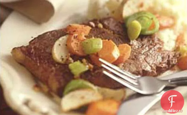 Friptură De Ardei De Usturoi Cu Legume Rădăcinoase