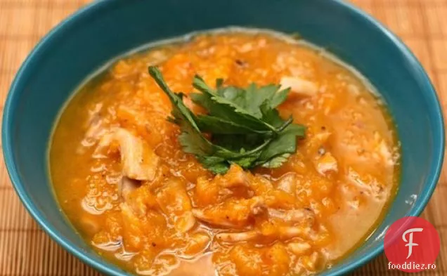 Cina în seara asta: supă prăjită de pui și dovlecei de nucă