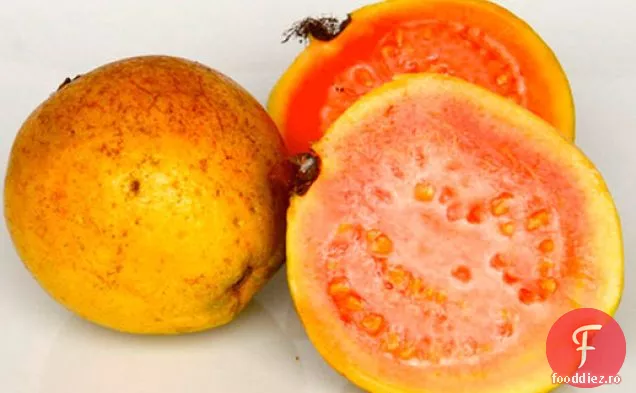 Scooped: cremă de brânză și înghețată cu vârtej de Guava
