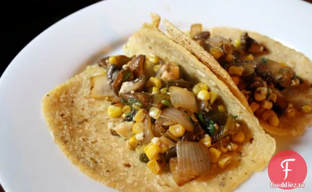 Cina in seara asta: ciuperci, Rajas, și Tacos de porumb cu Queso Fresco