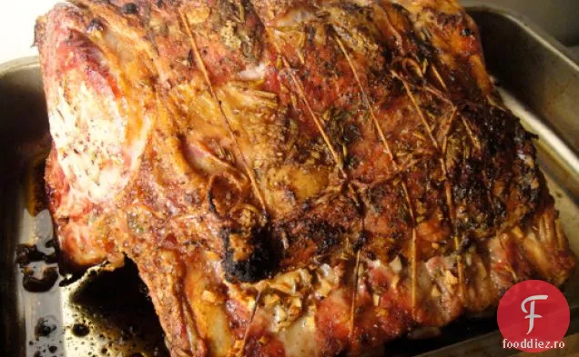 Gatiti cartea: friptura de coaste de porc cu rozmarin si salvie