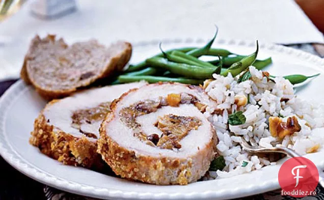 Carne de porc umplută cu fructe și nuci