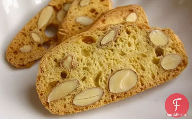 Gatiti cartea: Biscotti de migdale