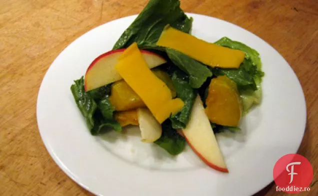 Cina în seara asta: salată de Escarole cu dovlecei și Cheddar