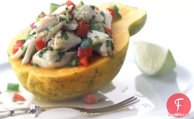 Salată de Crab în stil thailandez în Papaya