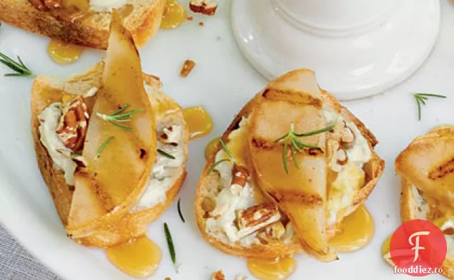 Gorgonzola-Crostini De Pere La Grătar