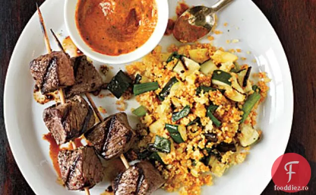 Frigarui de muschi cu cuscus de legume la gratar si sos de ardei iute