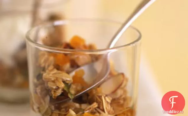 Granola Cu Caise De Arțar