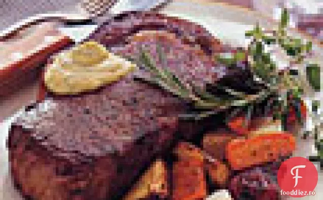 Friptură prăjită cu ochi de coastă cu sos de muștar cu ierburi și Vegeta rădăcină