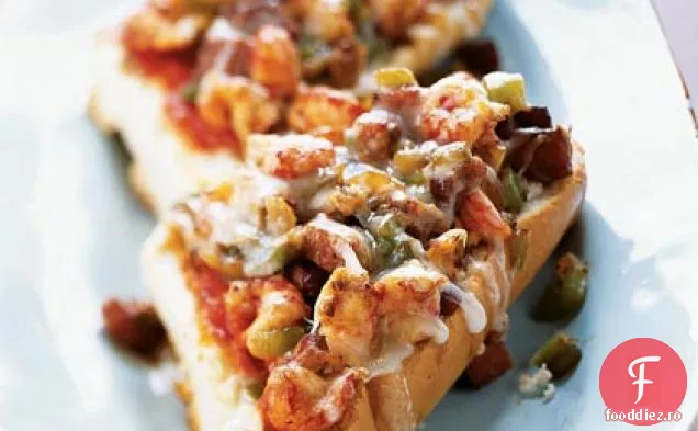 Pizza picantă de raci și Andouille pe pâine franceză