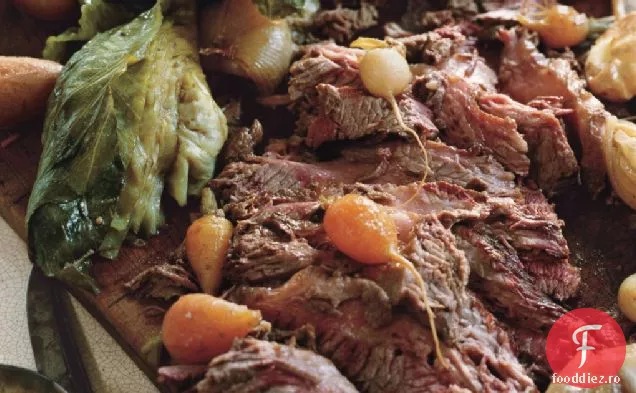 Carne de vită și legume irlandeze de casă