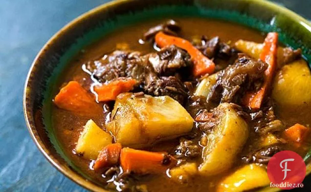 Tocană De Coadă De Miel Cu Legume Rădăcinoase
