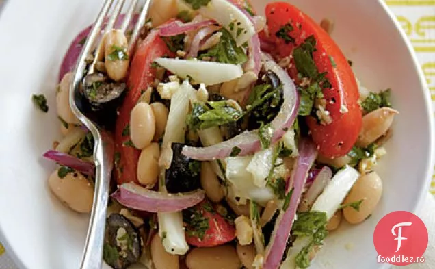 Salată Mediteraneană Proaspătă