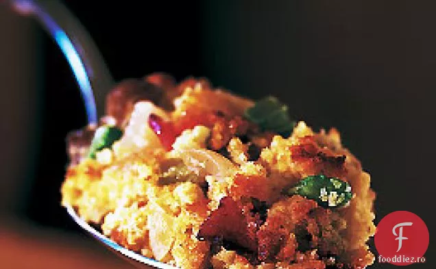 Castan, slănină, măr uscat și umplutură de pâine de porumb