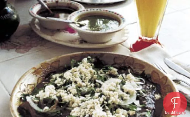 Tortilla în sos de fasole neagră