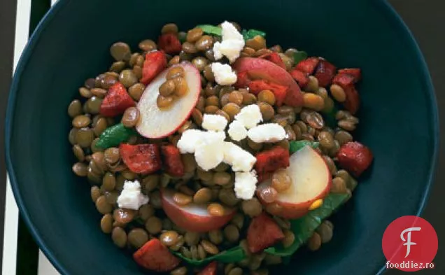 Tocană de linte cu cârnați și cartofi