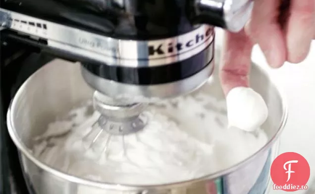 Bază de mousse de bezea