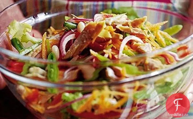 Salată de ton și fasole de 10 minute
