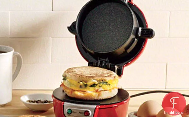Sandwich De Mic Dejun Cu Curcan Rămas