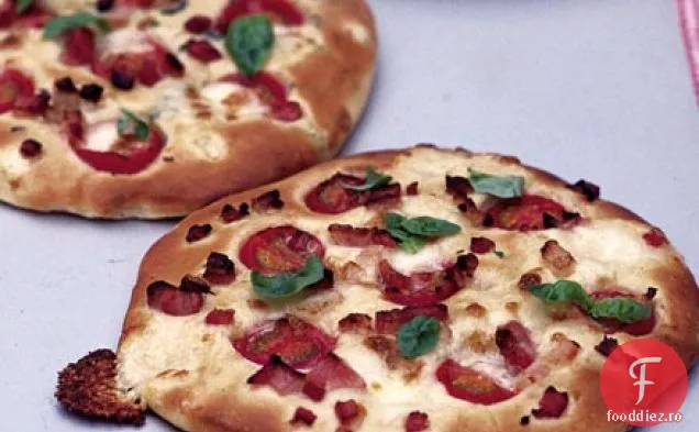 Pizza cu roșii Cherry și pancetta