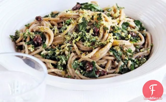 Spaghete cu pesto de spanac și nuci