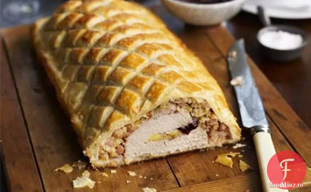 Turcia, Brie & cranberry Wellington